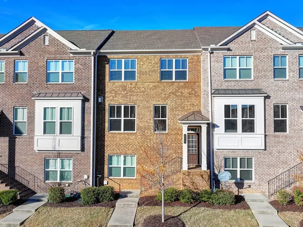 776 Sunset Park Dr, Suwanee, GA 30024