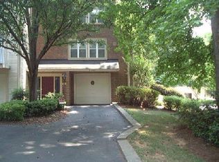 2101 Cobble Ln, Atlanta, GA 30338