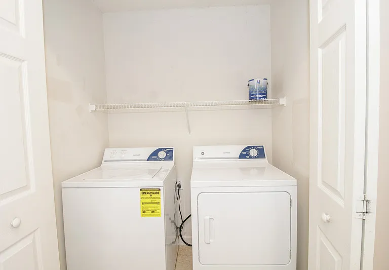 299 Raleigh Dr — Photo 5