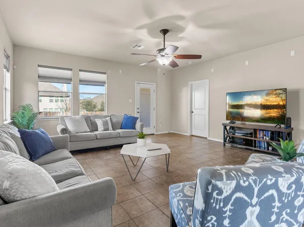 221 Blossom Valley Strm, Buda, TX 78610