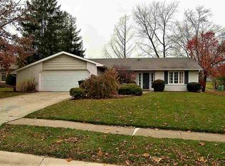 9436 Woodstream Dr, Fort Wayne, IN 46804