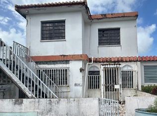 121 Saint Bt30 Urb Jardines De Country Clb, Carolina, PR 00988