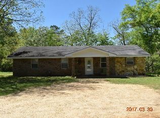 315 S Oak St, Mize, MS 39116