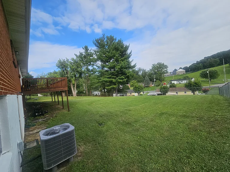 551 Woodland Cir — Photo 19