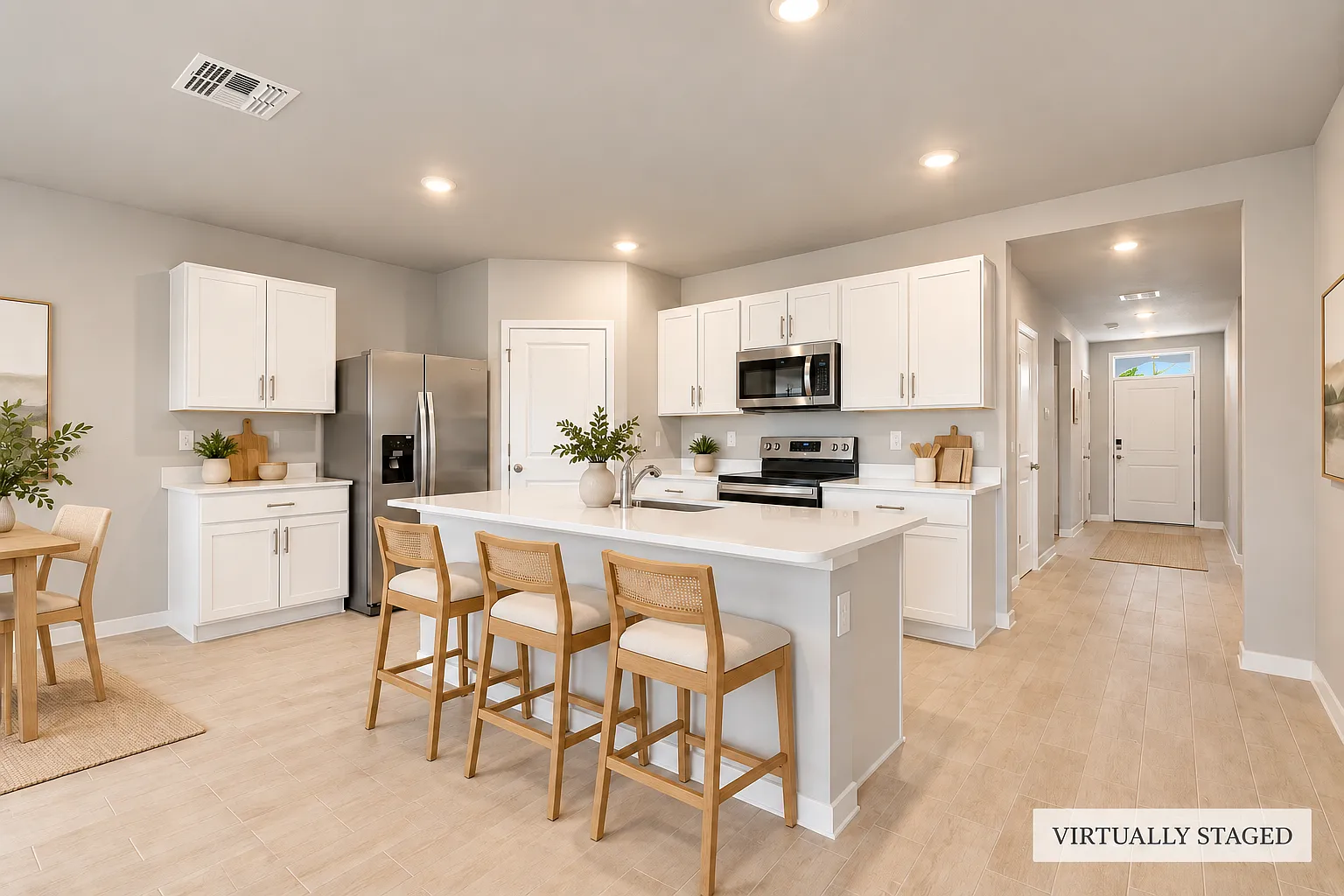 4 bed, 2.0 bath, 1828 sqft, $2,059 — Photo 3
