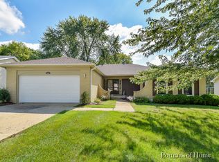 2839 Sun Valley Rd, Lisle, IL 60532