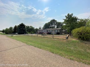 3465 114u Ave SW, Dickinson, ND 58601