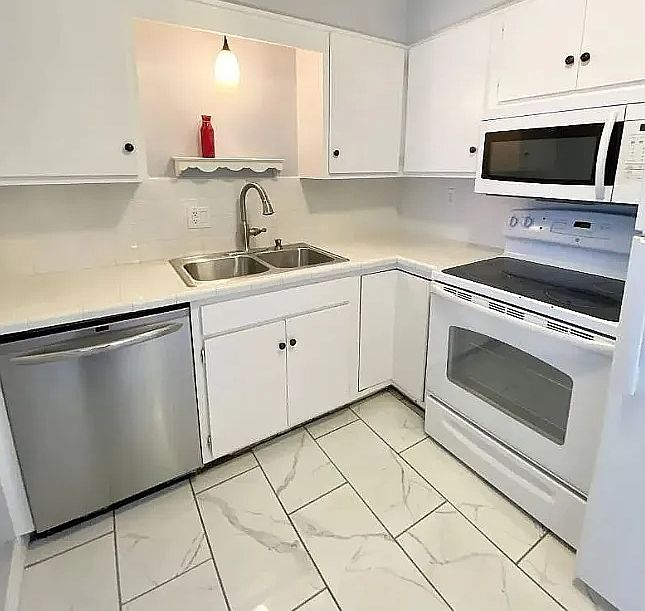 1st image of 725 Miller Ave APT 126