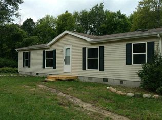 1404 W Bradford Rd, BRECKENRIDGE, MI 48615