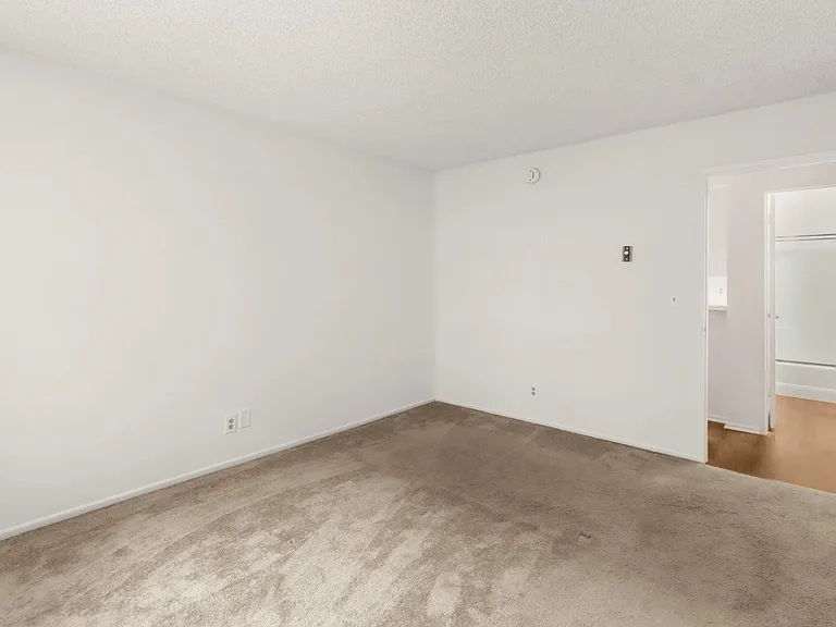 11677-11683 Goshen Ave. Los Angeles CA 90049 — Photo 17