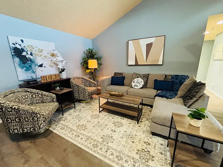 3315 Scarlet Oak Ct — Photo 18