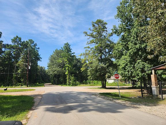 3rd image of 19094 Norfolk Ct