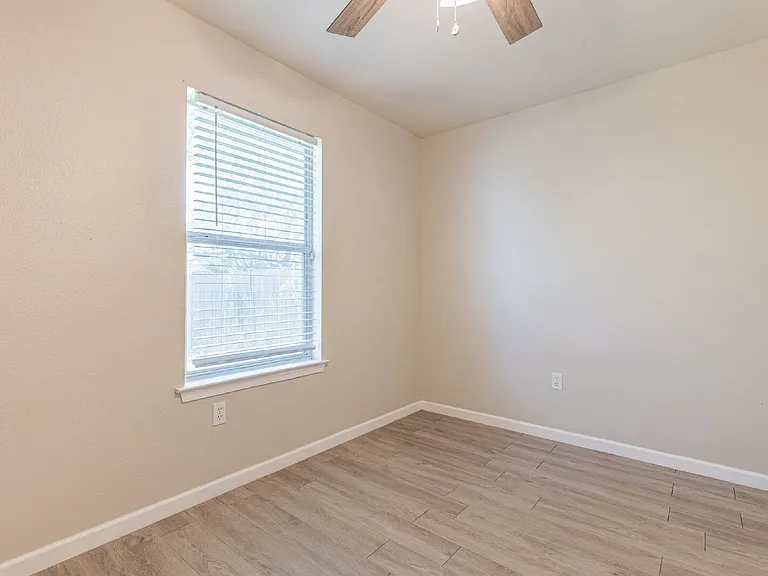 3727 Aragon Dr — Photo 21