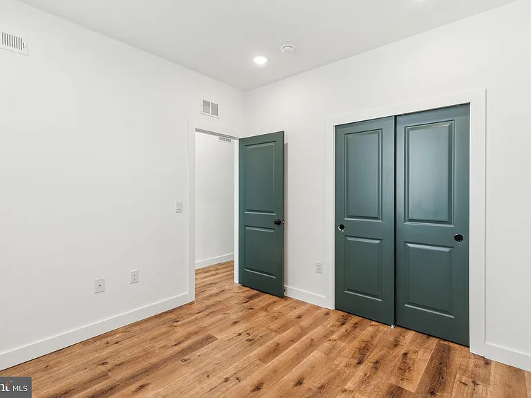 415 W York St #1 — Photo 10