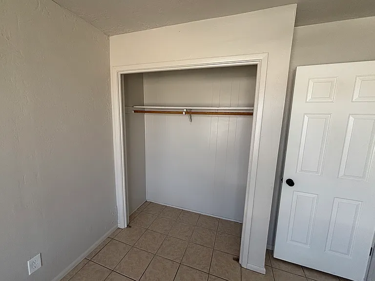 814 Chalon Ln — Photo 8