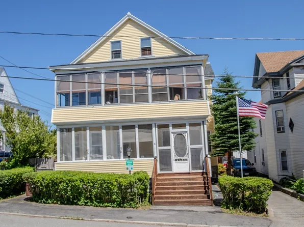 84 Gates St, Lowell, MA 01851