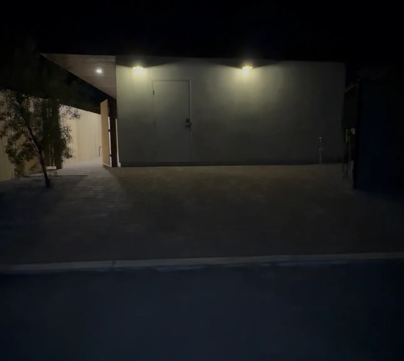 2 bed, 700 sqft, $1,400 — Photo 3