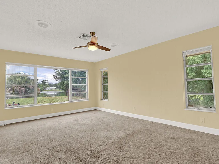 4529 Square Lake Dr — Photo 32