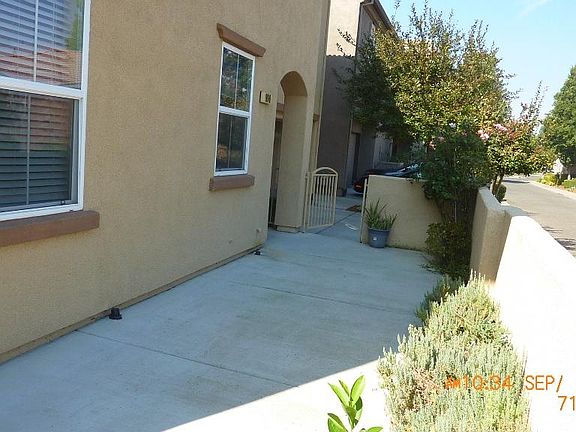 4th image of 8010 Linda Isle Ln