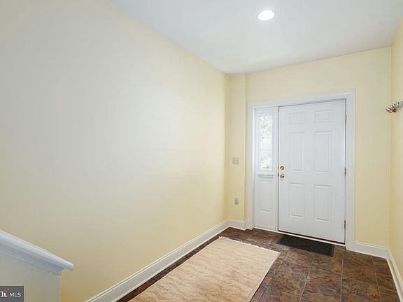 4th image of 100 Parker Ave Unit 42