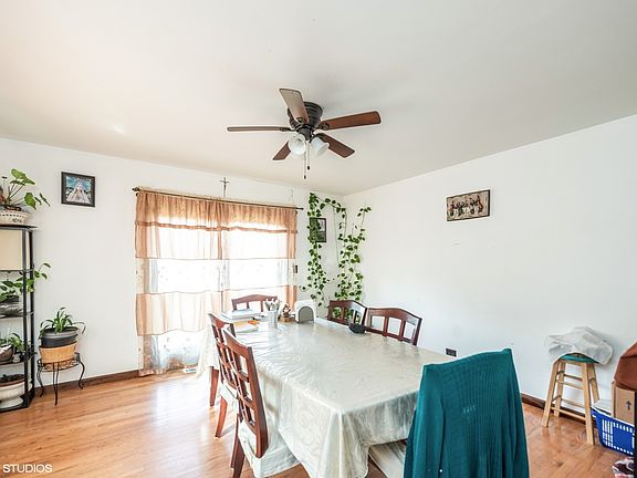 4th image of 9036 McVicker Ave