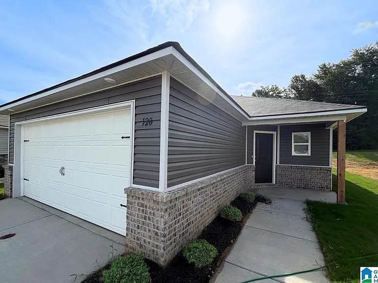 128 Challenger Way — Photo 1
