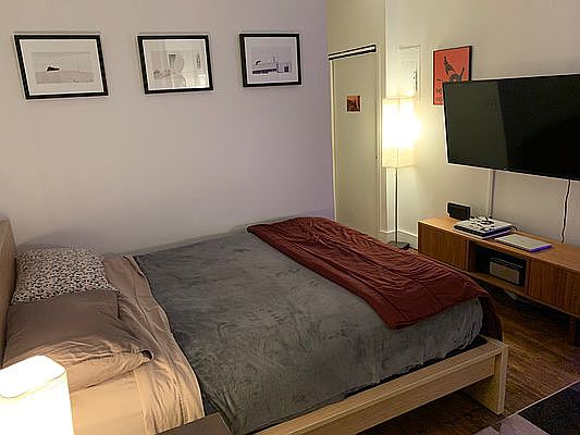 2nd image of 1338 Willoughby Ave APT 1D