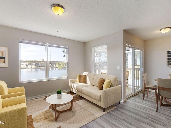 4th image of 9079 Western Way #4