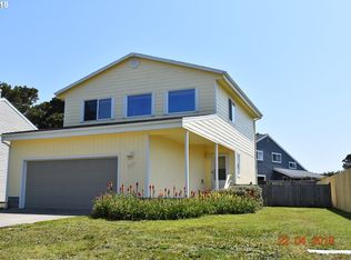 967 Ocean Dr SW, Bandon, OR 97411