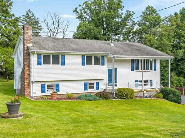 14 Hamilton Drive, Carmel, NY 10512