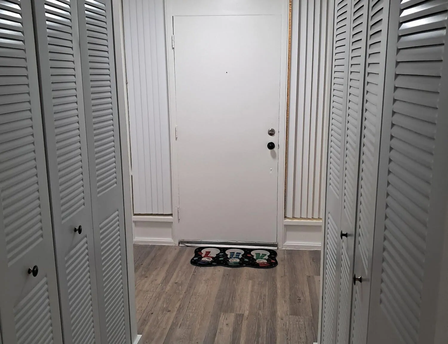 1 bed, 1.5 bath, 835 sqft, $1,800 — Photo 2