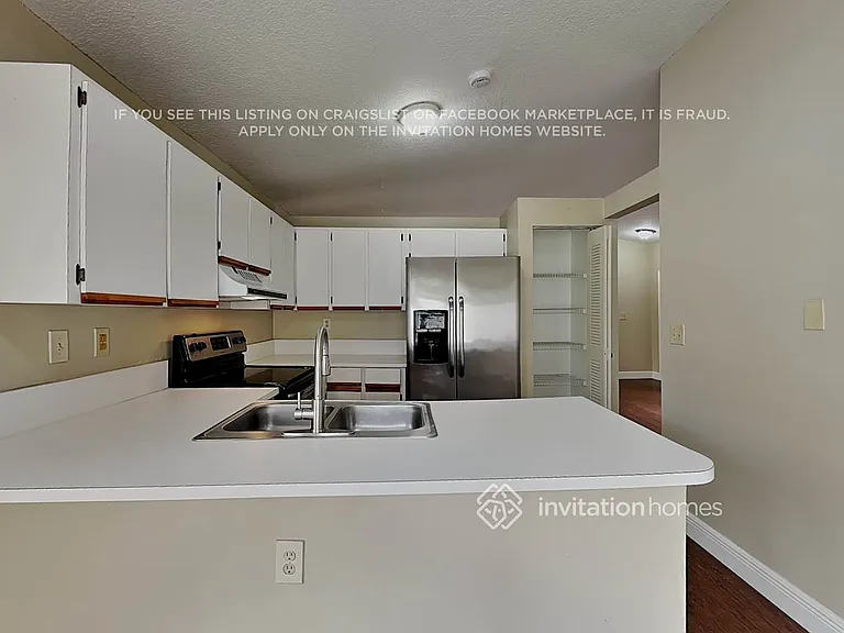 14641 N Beckley Sq — Photo 9