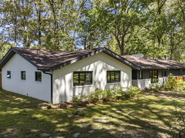 512 Westwood Dr, Tullahoma, TN 37388