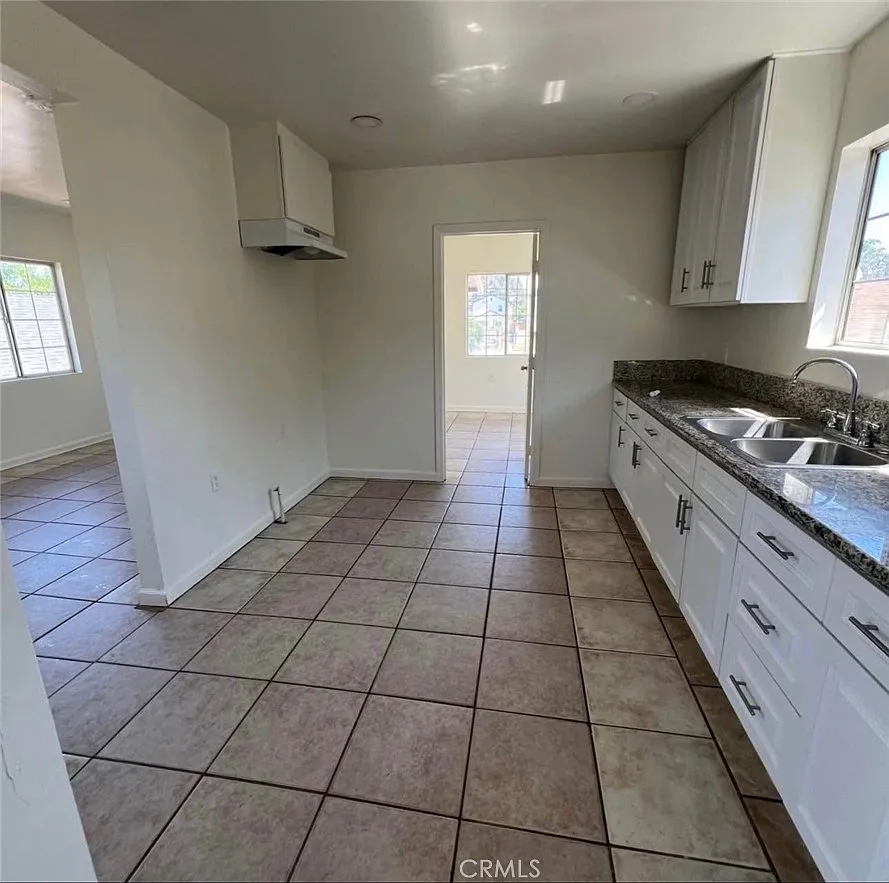 2 bed, 900 sqft, $1,450 — Photo 2