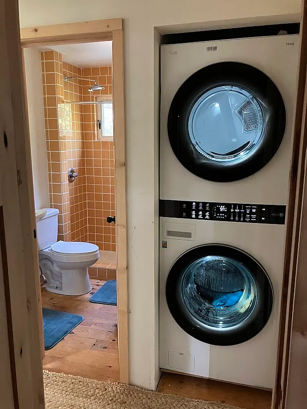 3 bed, 1280 sqft, $2,500 — Photo 4