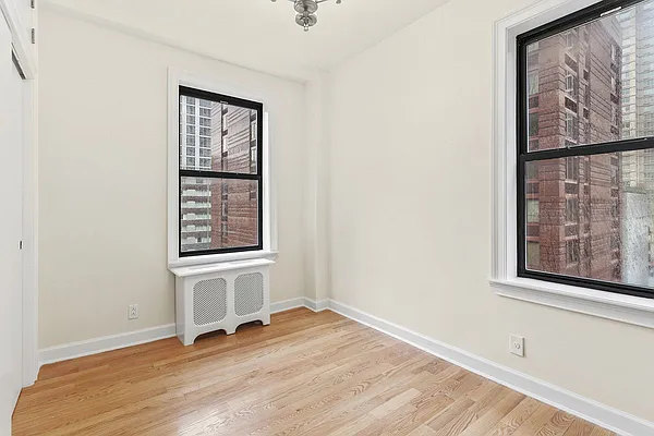 Rented by Compass | media 18