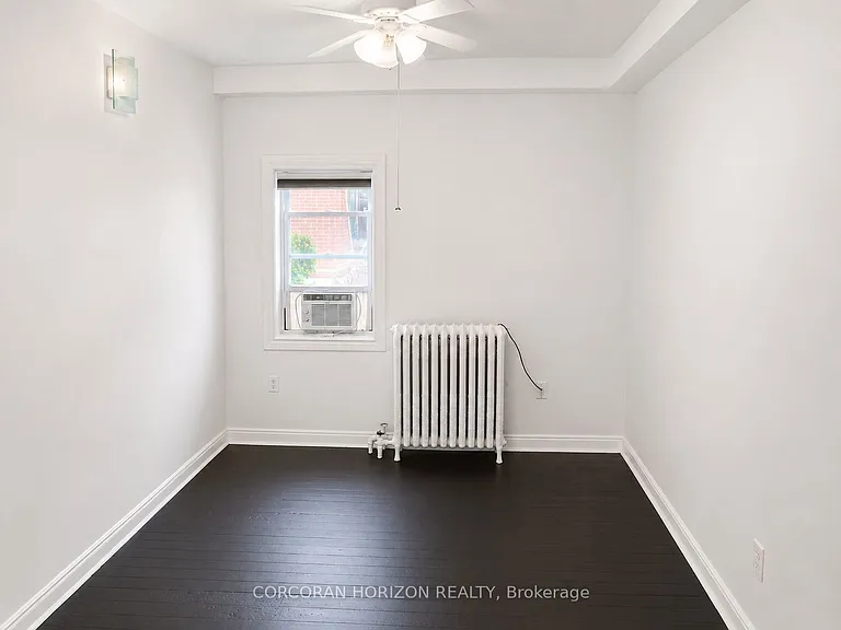 20407 Leslie St — Photo 18