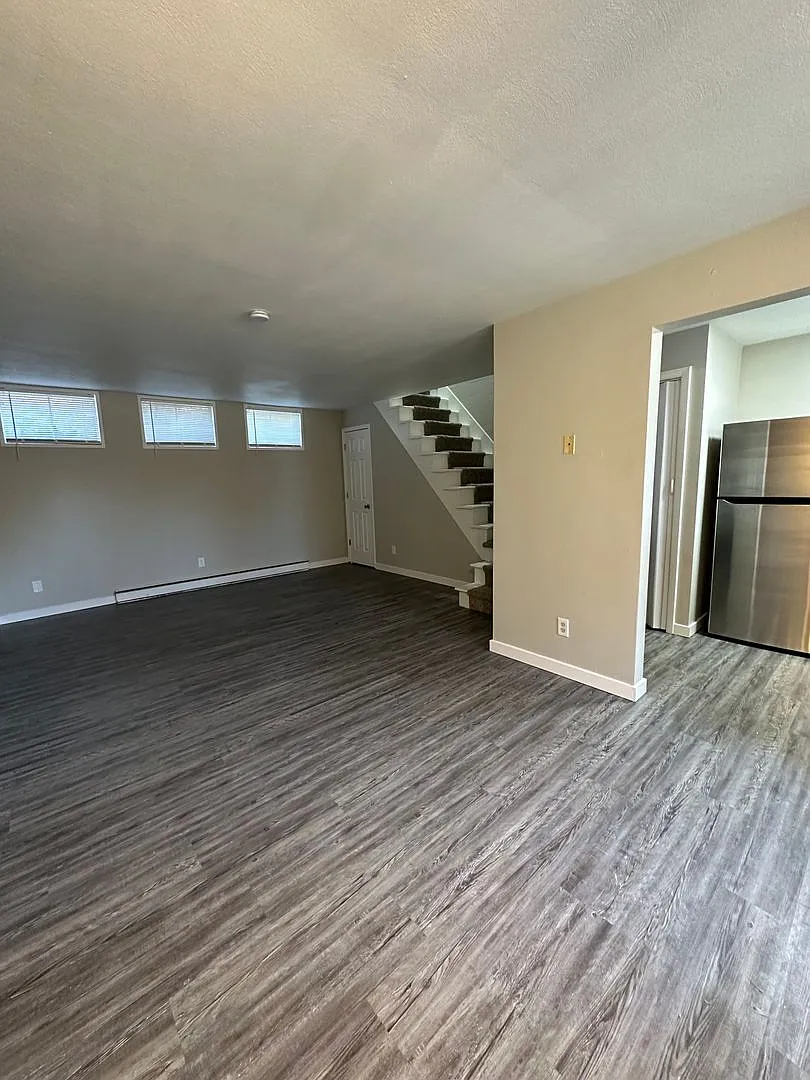 Tinkler Perrin Place — Photo 3