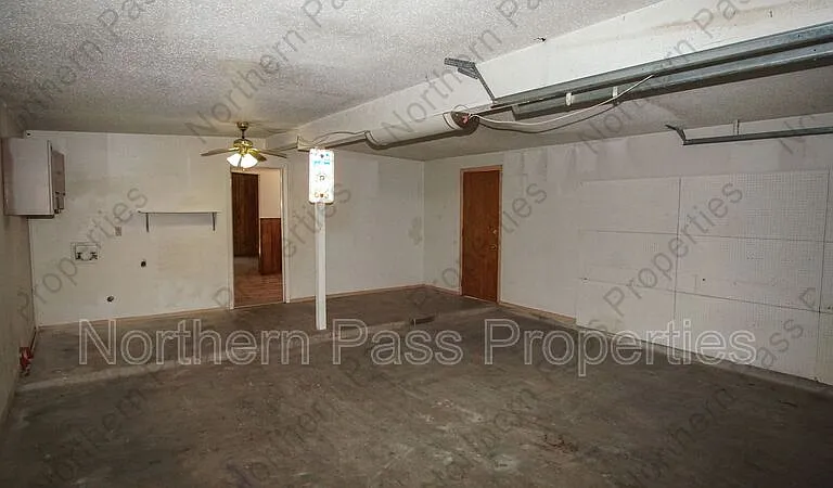 9304 Lait Dr — Photo 23