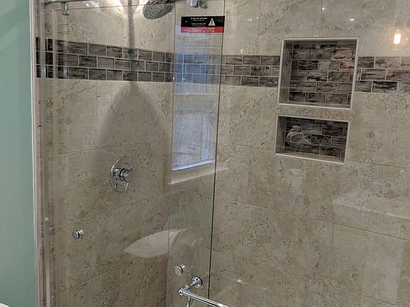 Downstairs bathroom (view 2)