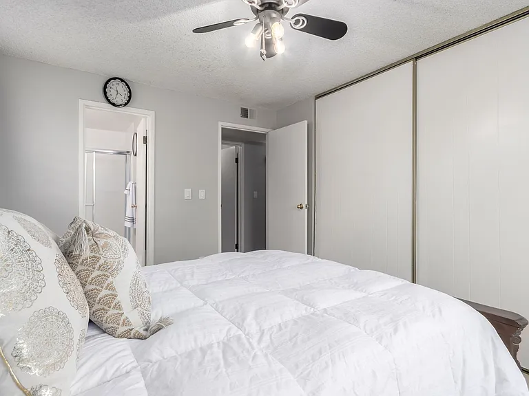 13393 E Asbury Dr #203 — Photo 16