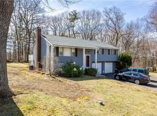 40 Cora Rd, Tolland, CT 06084