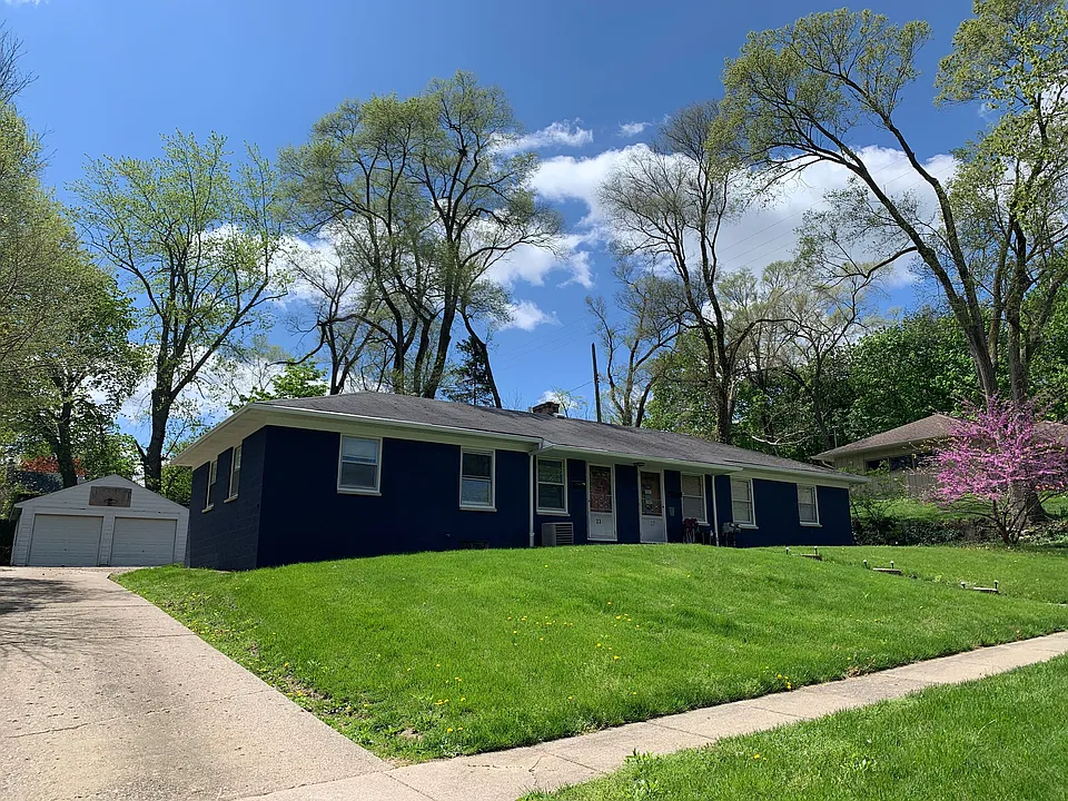 23 Crescent Dr #23