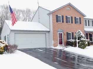 23 Rolling Hill Dr, Lititz, PA 17543