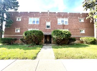 915 W 95th St, Chicago, IL 60643