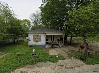 608 8th St, Huntsville, TX 77320