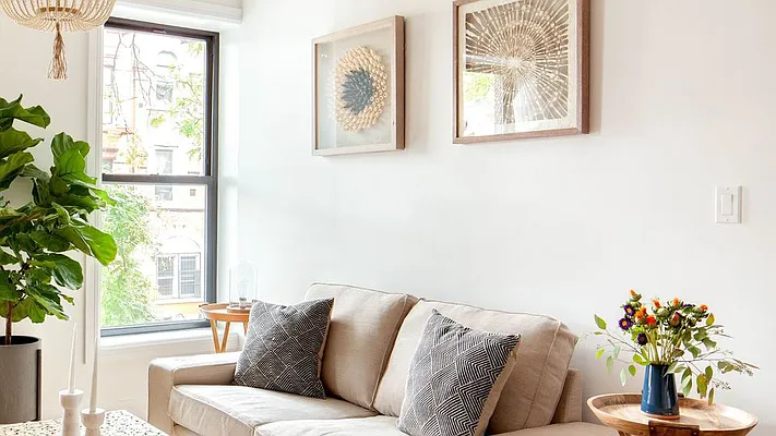 Rented by Nooklyn NYC LLC | media 24