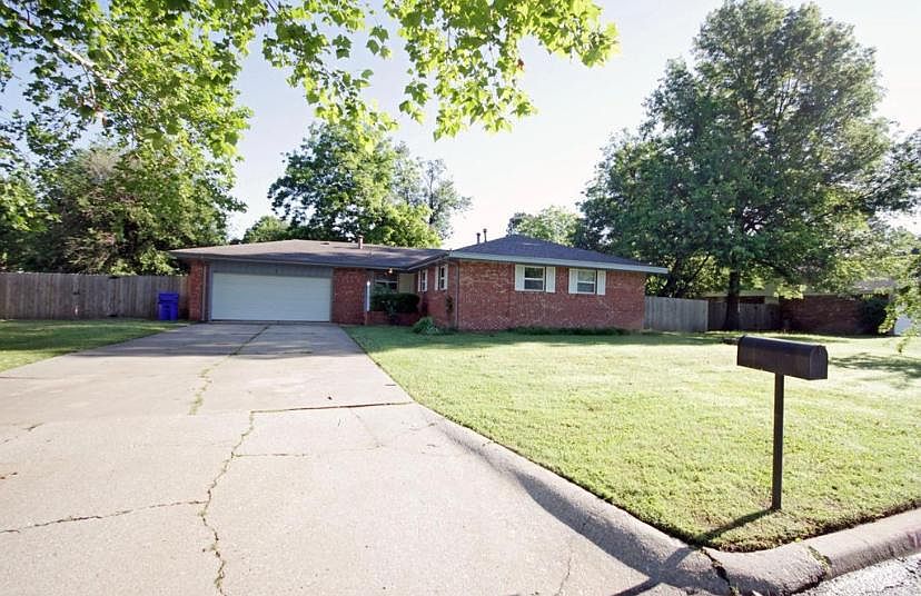 1st image of 731 Birch Dr