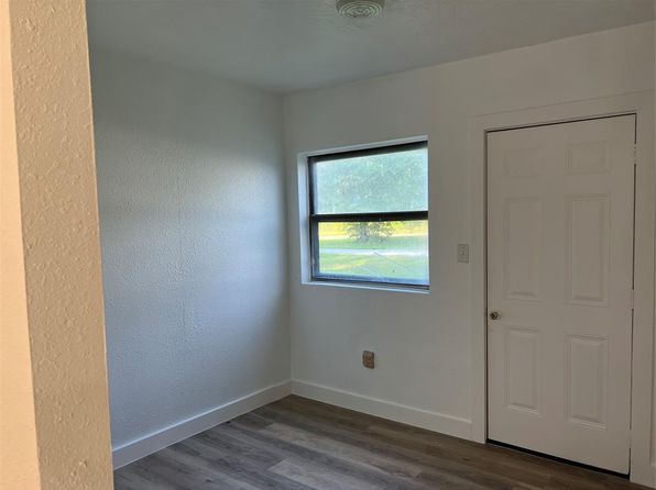 502 Independence St, Liberty, TX 77575