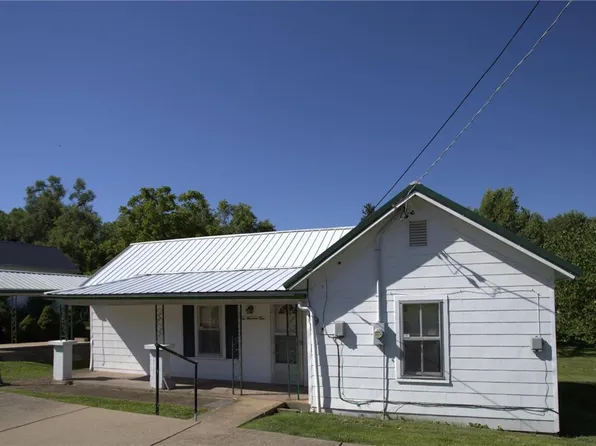 405 Adams St, Park Hills, MO 63601